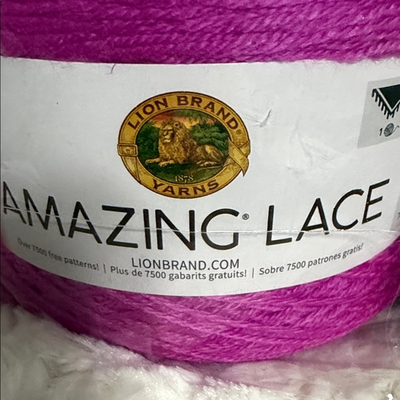 Lion Brand Amazing Lace Yarn - Vibrant Pink - Picture 2 of 5